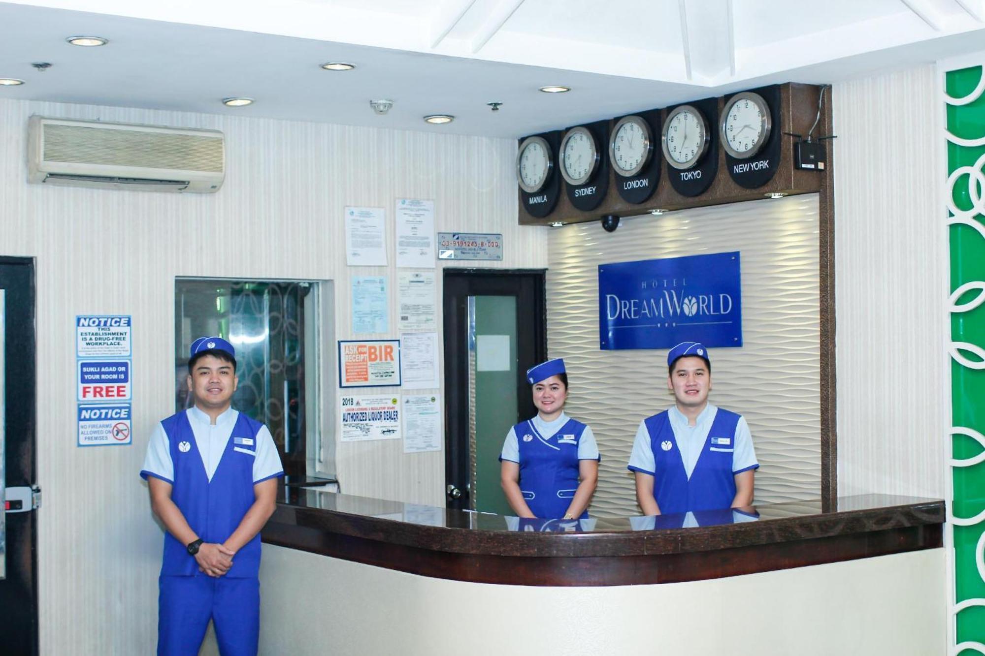 Hotel Dreamworld Las Piñas Exterior photo