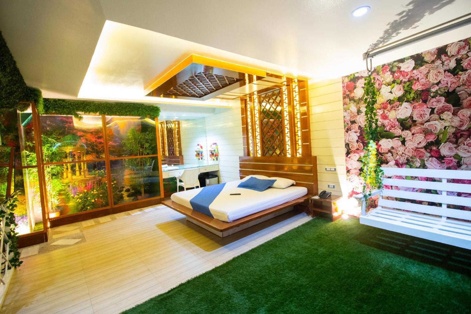Hotel Dreamworld Las Piñas Exterior photo